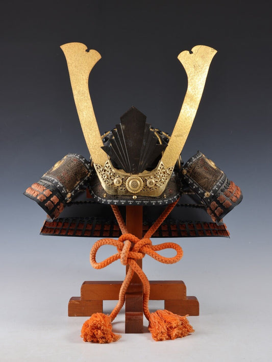 Old Japanese Samurai Kabuto Helmet Collectible Asian Samurai Armor Headgear Wearable.