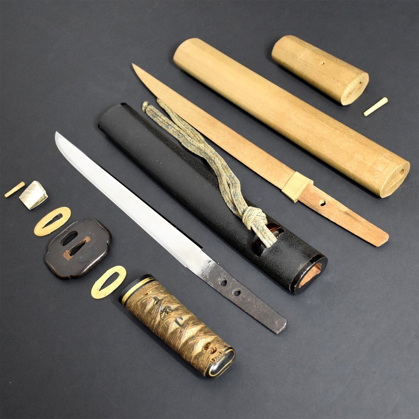 Antique Collectible Japanese Tanto Short Sword Original Samurai Dagger Blade Tamahagane Muromachi Era.