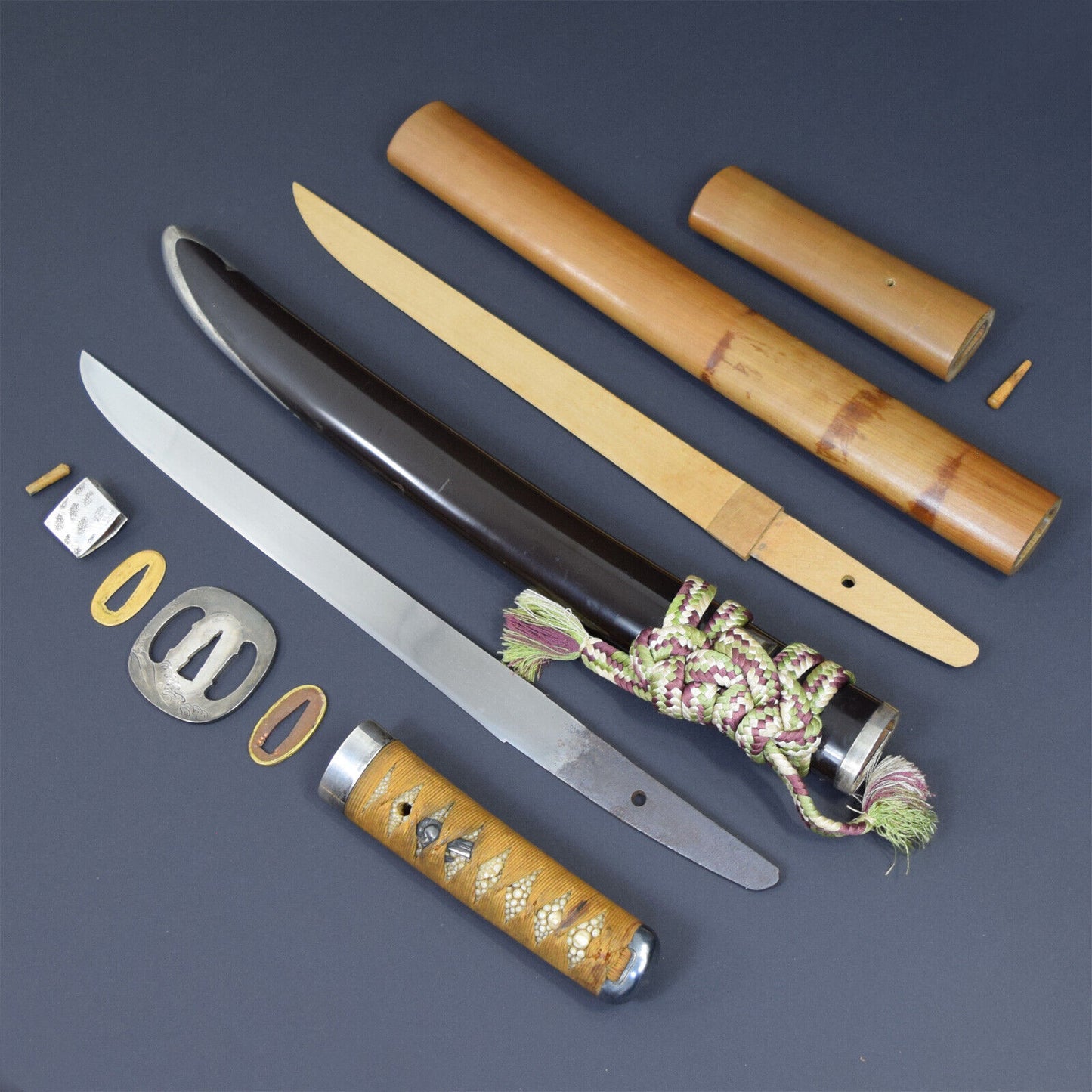 Antique Original Japanese Short Sword Tanto Collectible Samurai Weapon from Muromachi Era.