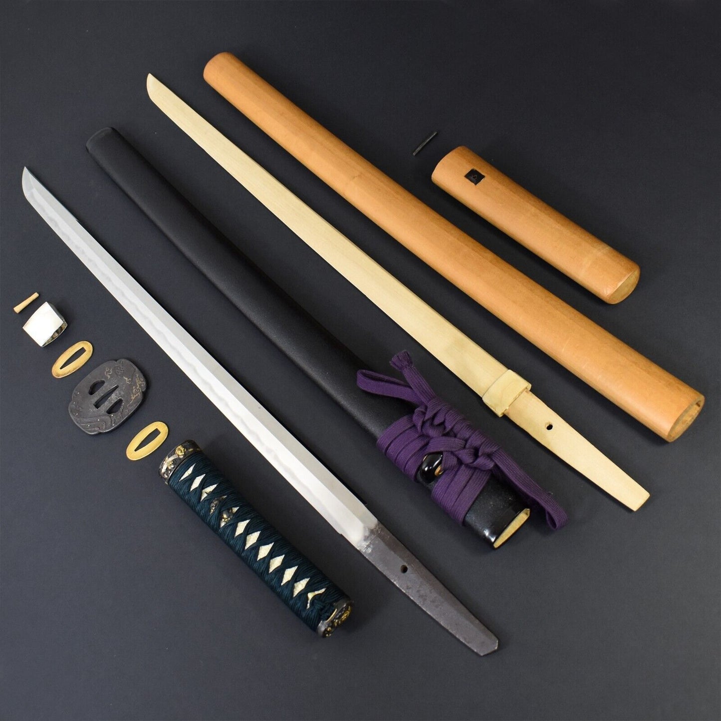 Antique Original Nihonto Japanese Sword Wakizashi Mitsutada Signed Samurai Weapon Edo Era.