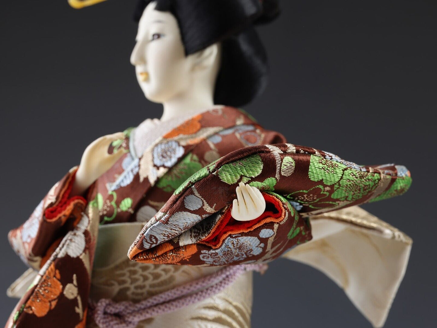 Beautiful Vintage Japanese Doll Geisha in Traditional Kimono Collectible Art .
