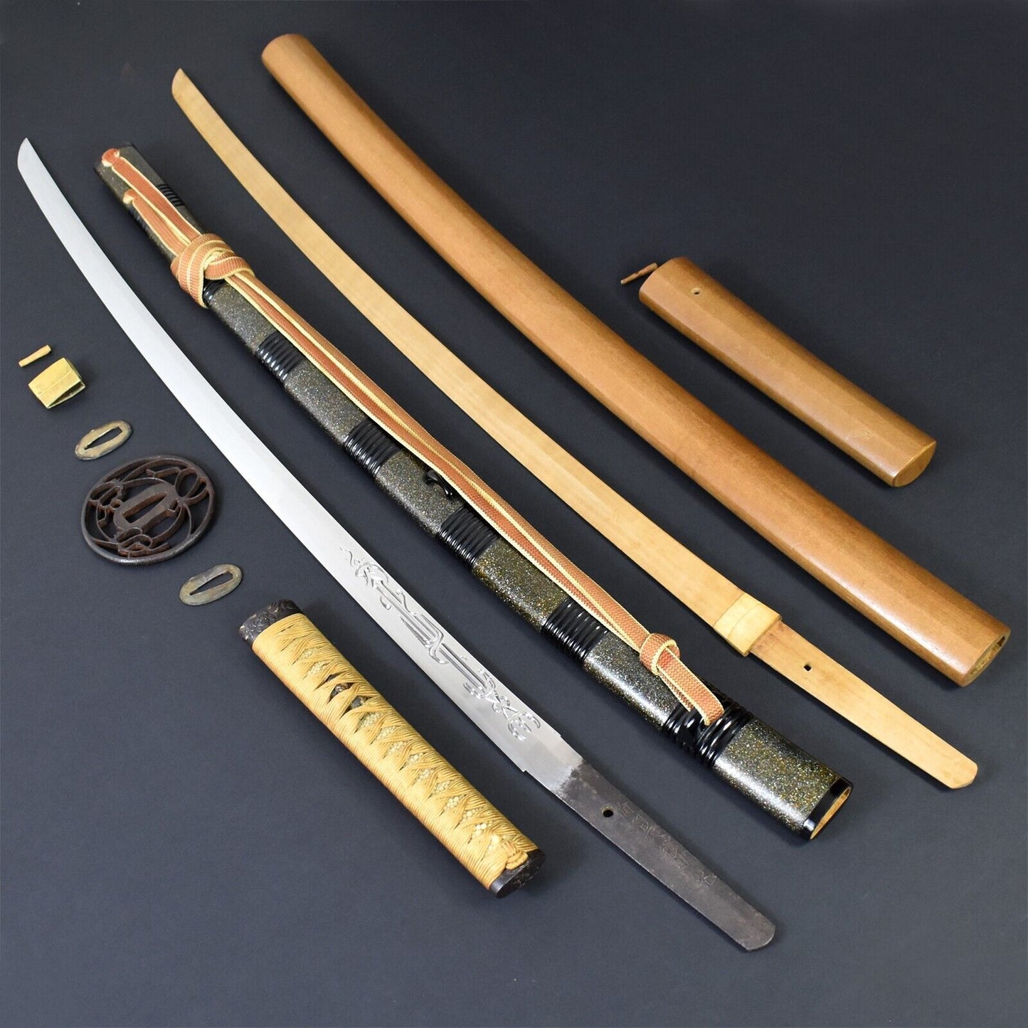 Old Muromachi Era Nihonto Katana Signed Blade Long Sword Samurai Weapon Collectible Japanese.
