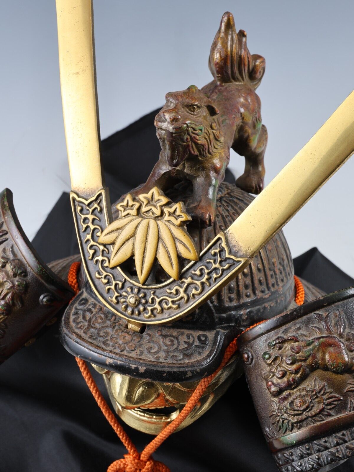 Authentic Japanese Kabuto Helmet with Tsushima Mask Antique Samurai Headgear.
