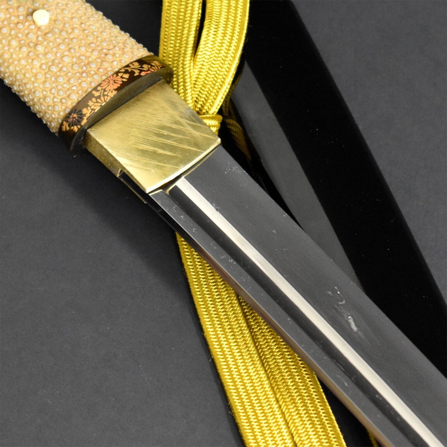Antique Japanese Wakizashi Kanesaki Signed Samurai Sword Collectible Weapon Tamahagane Steel Muromachi.